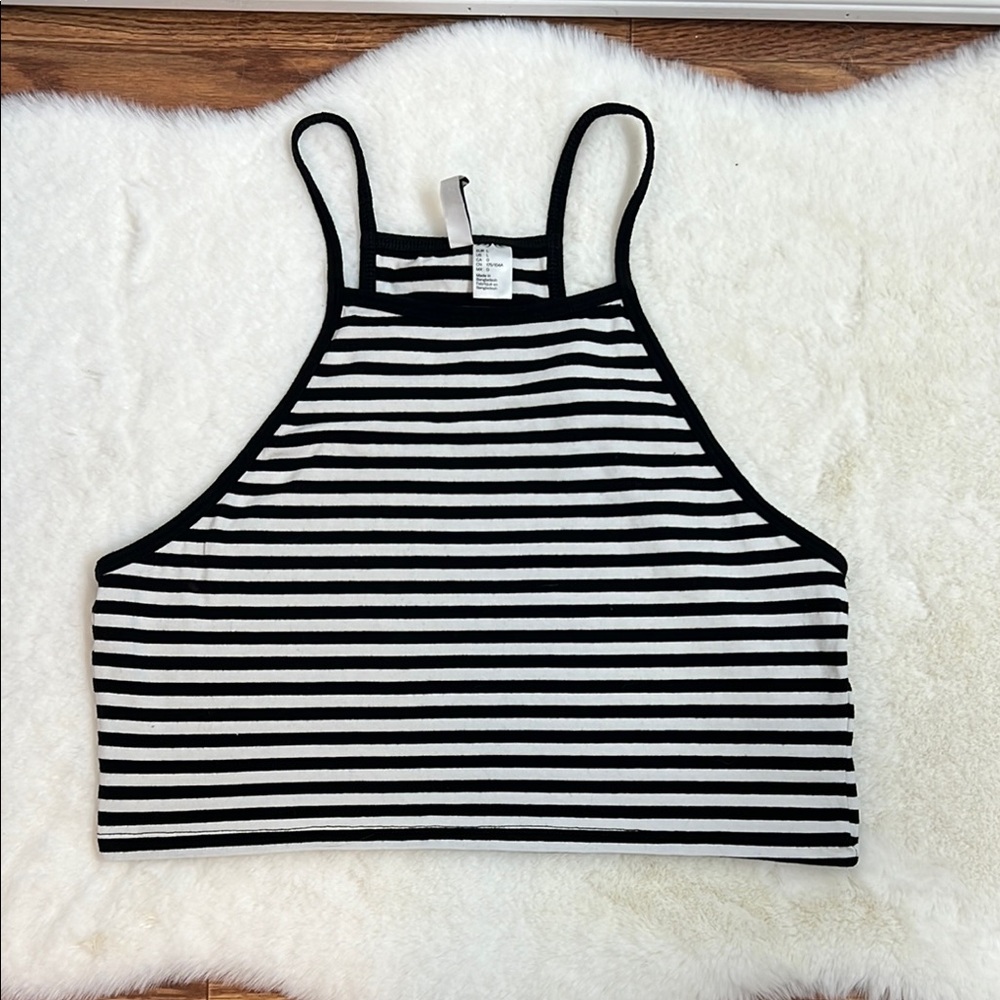 Divided Black and White Fitted Crop Tank Top